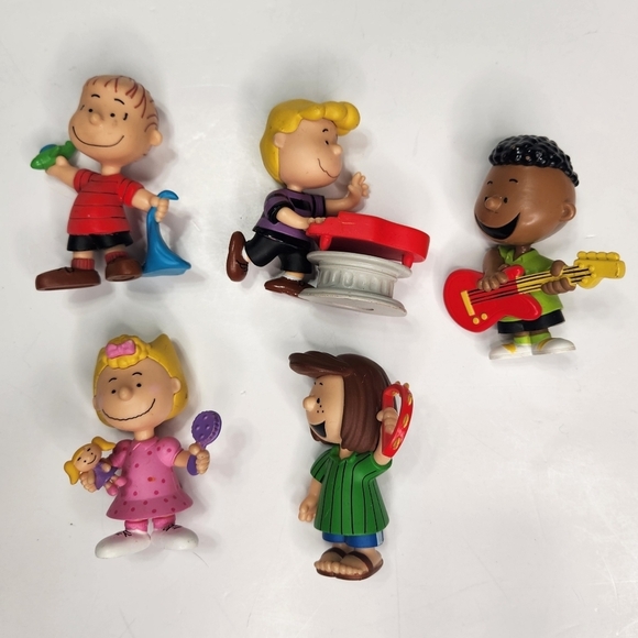 Peanuts Characters Figures Set 5 Lucy Linus Franklin Schroeder Peppermint Patty - Picture 6 of 10